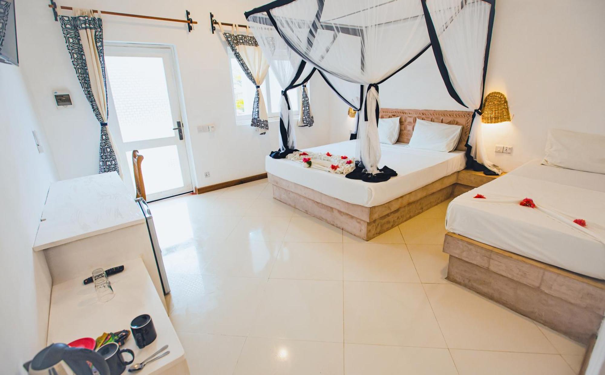 Ahg Sun Bay Mlilile Beach Hotel マテムウェ エクステリア 写真