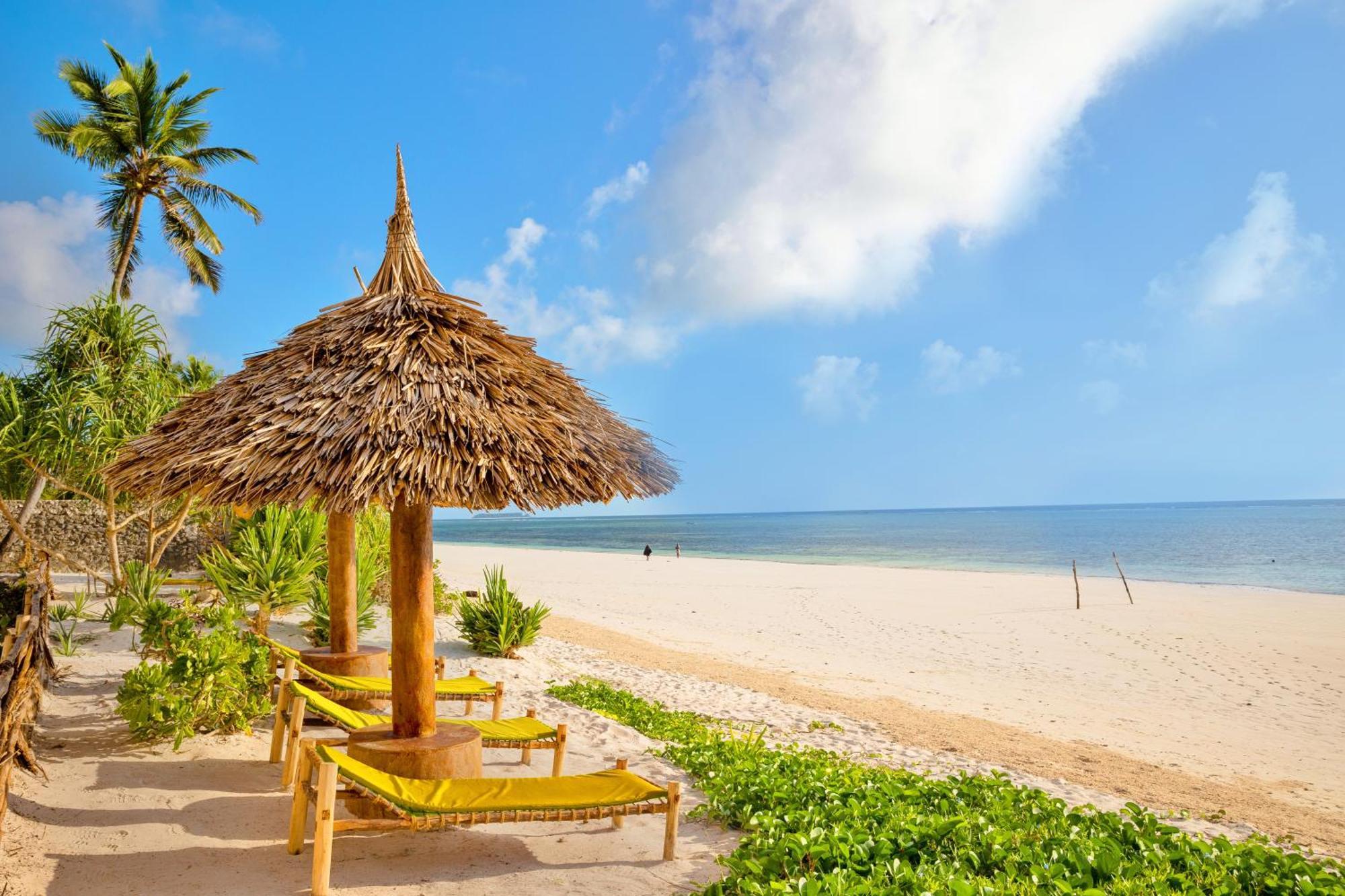 Ahg Sun Bay Mlilile Beach Hotel マテムウェ エクステリア 写真