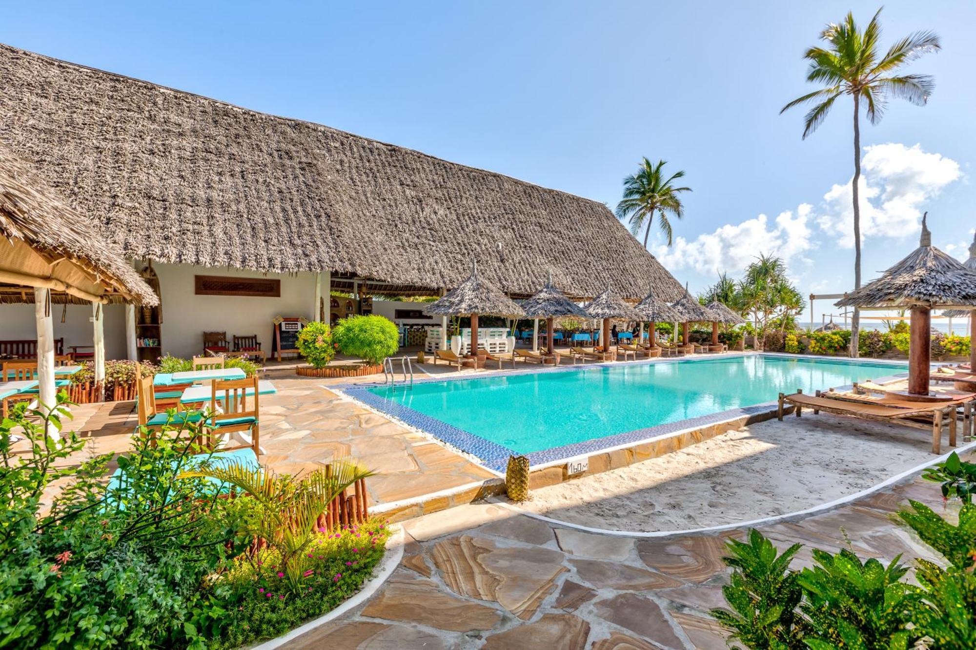 Ahg Sun Bay Mlilile Beach Hotel マテムウェ エクステリア 写真